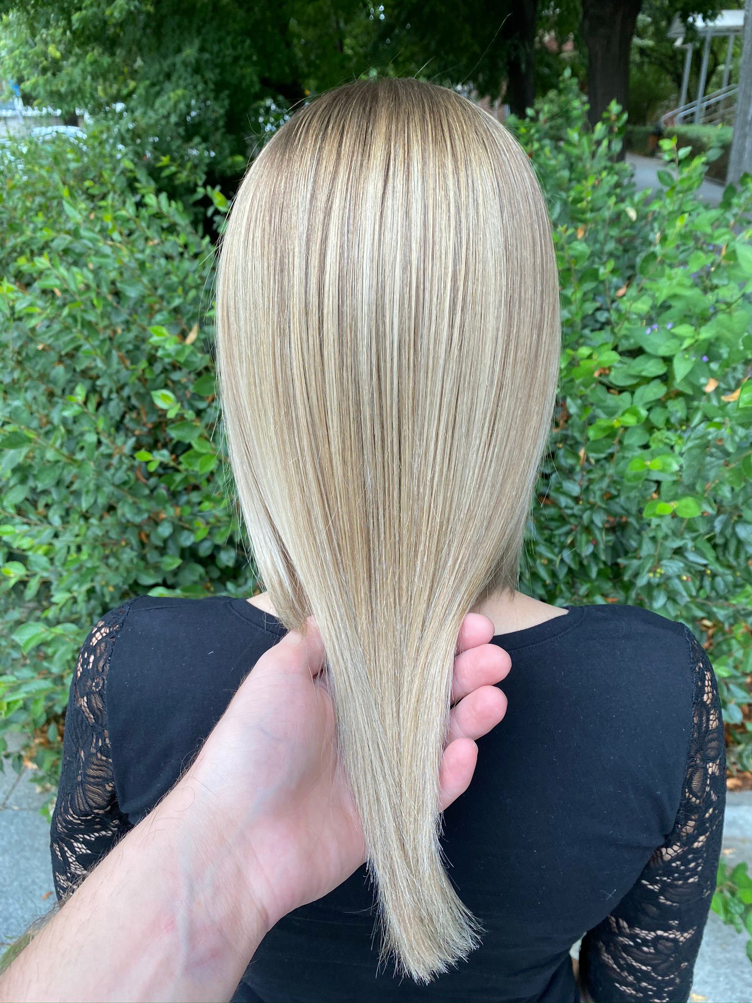 Długie proste blond